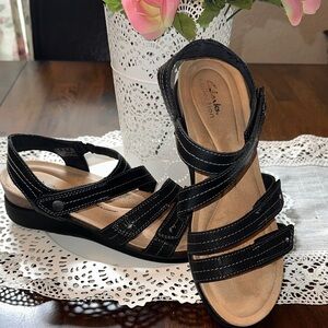 Clarks Women's Black Calenne Clara Sandals Size 10 Wide